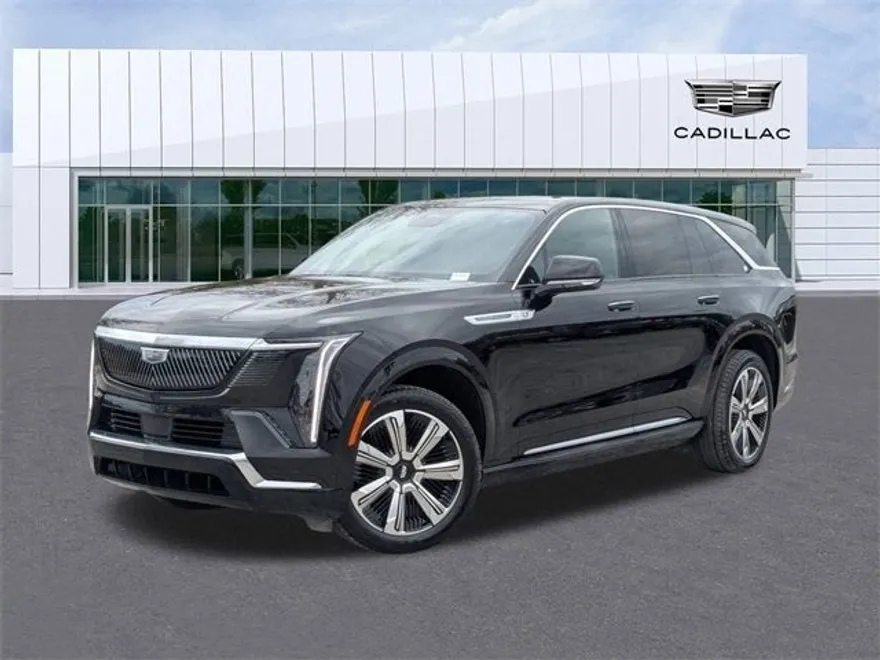 2025 Cadillac Escalade IQ Luxury photo 1