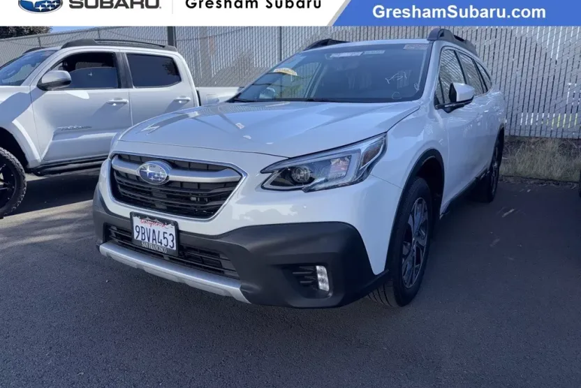 2022 Subaru Outback Limited photo 1