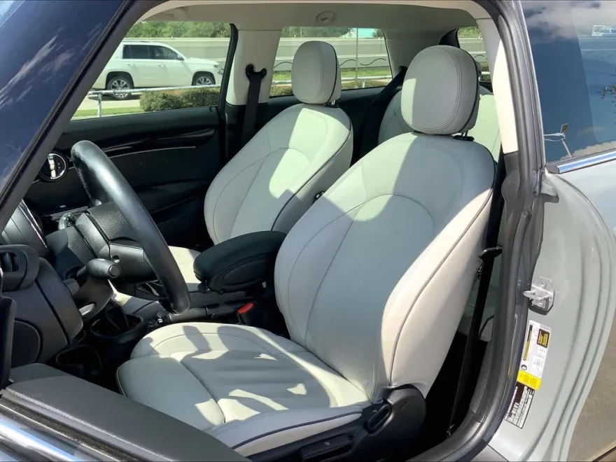 2018 Mini Cooper 2 Door Hardtop photo 1