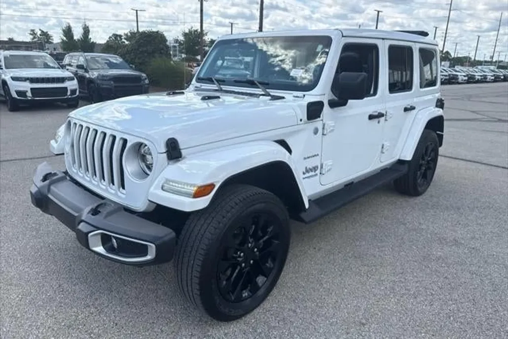 2021 Jeep Wrangler Unlimited Sahara 4xe photo 1