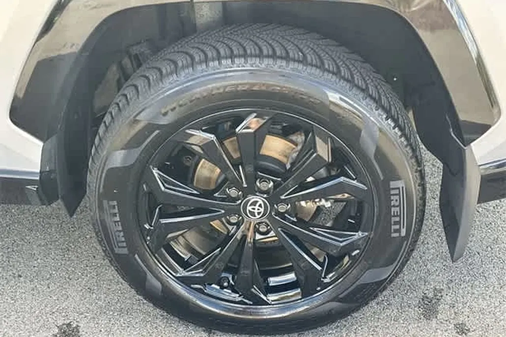 2023 Toyota RAV4 Hybrid XSE photo 1