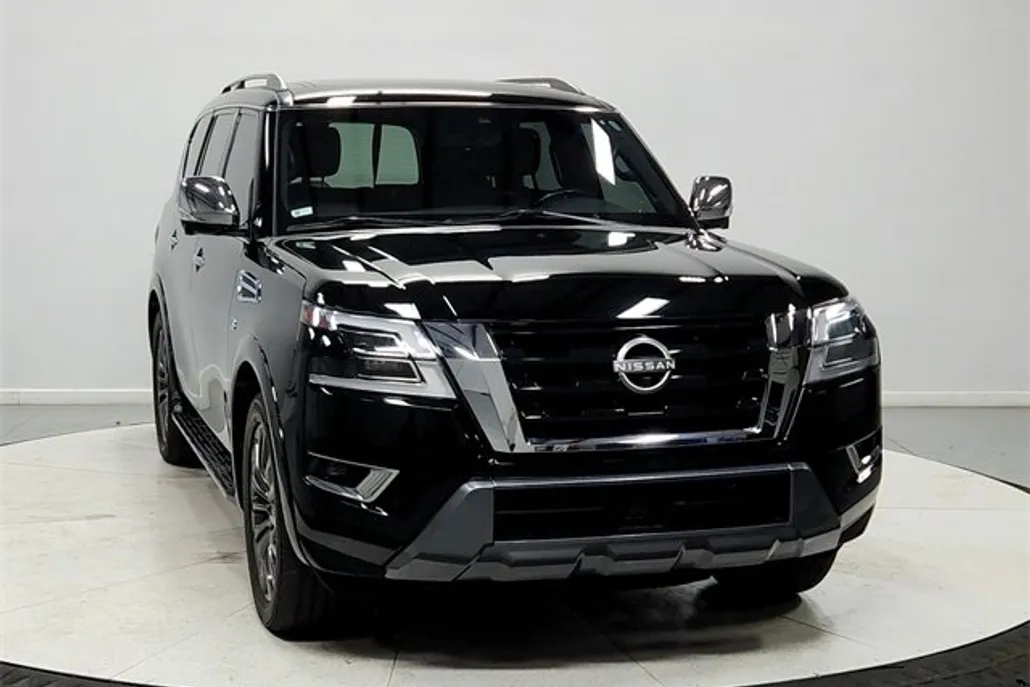 2021 Nissan Armada Platinum photo 1