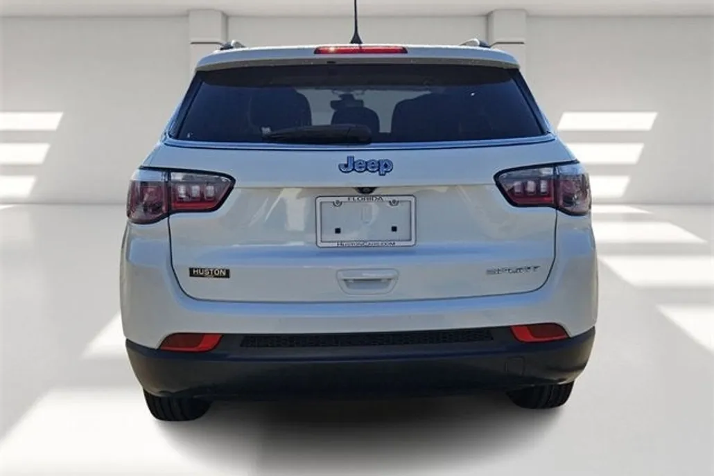 2020 Jeep Compass Sport photo 1