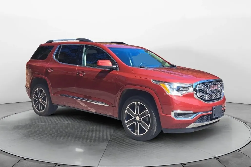 2019 Gmc Acadia Denali photo 1