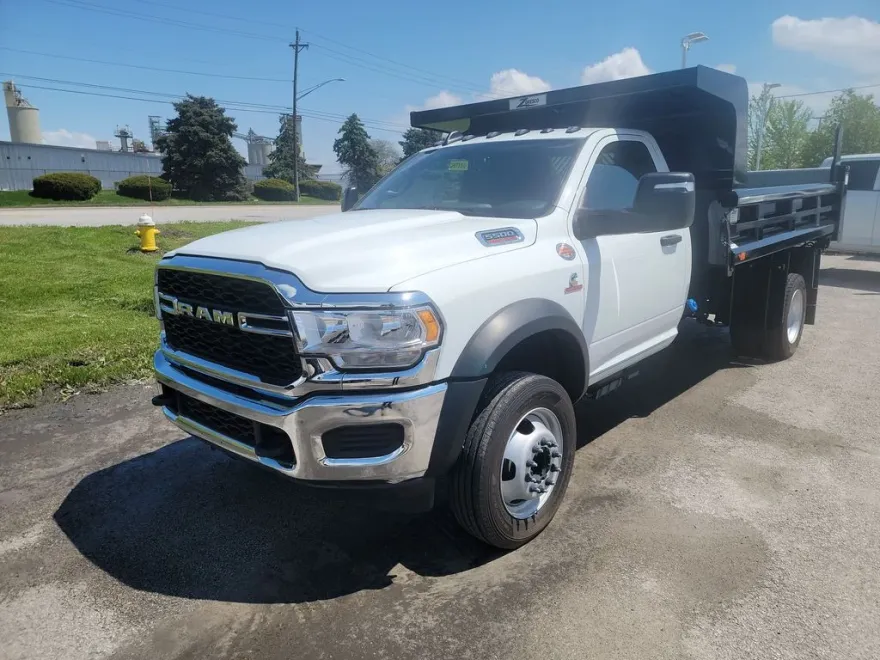 2024 Ram 5500 Tradesman photo 1