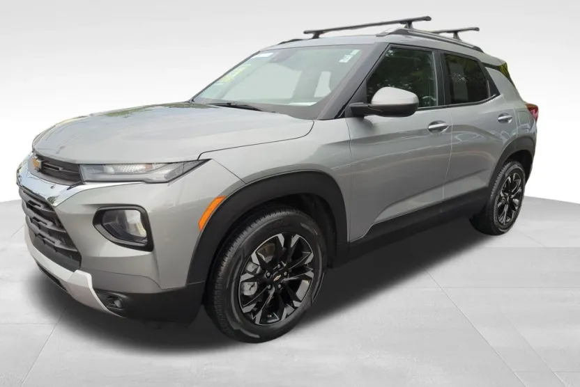 2023 Chevrolet Trailblazer LT photo 1