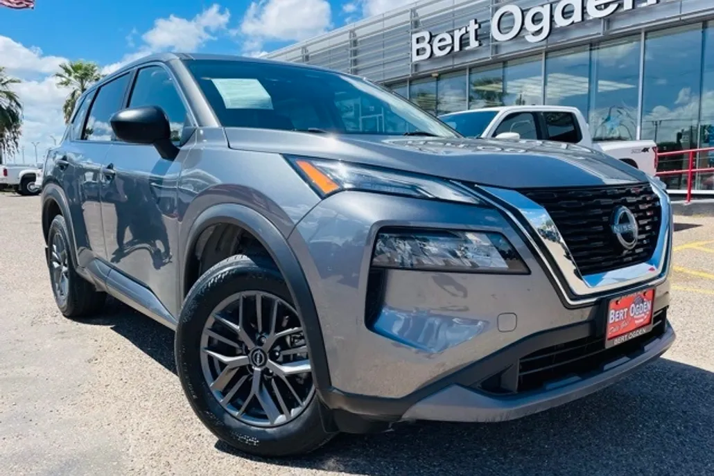 2023 Nissan Rogue S photo 1
