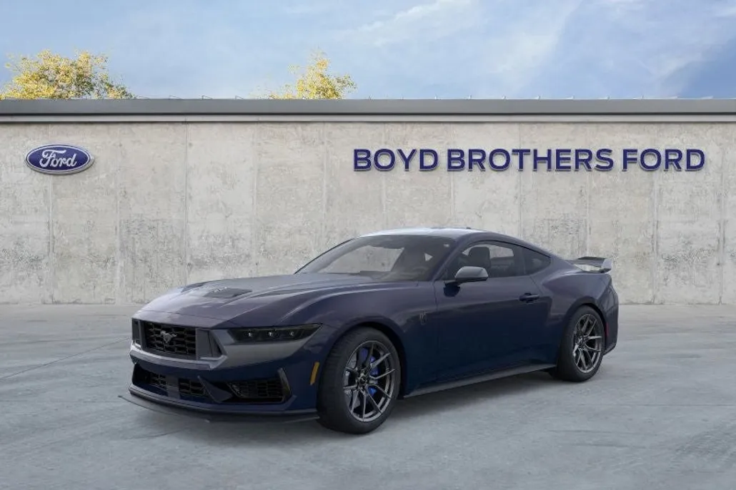 2025 Ford Mustang Dark Horse photo 1