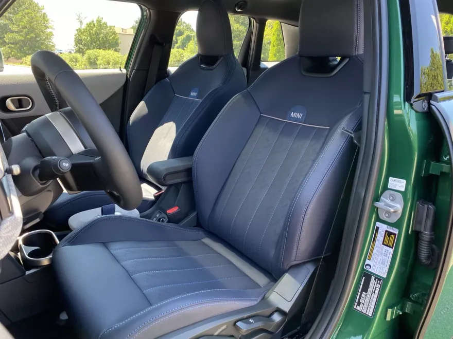 2025 Mini Cooper 4 Door Hardtop S photo 1