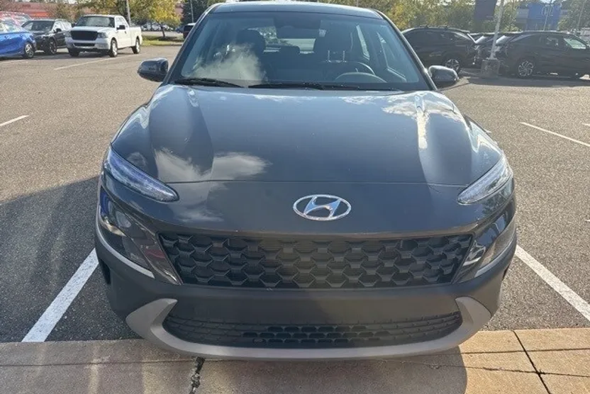 2023 Hyundai Kona SE photo 1