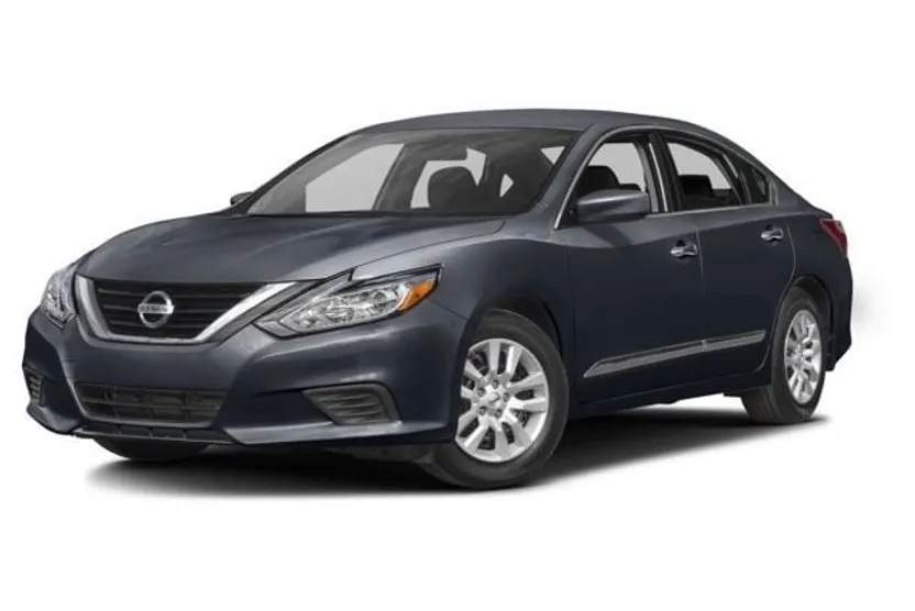 2017 Nissan Altima 2.5 SV photo 1