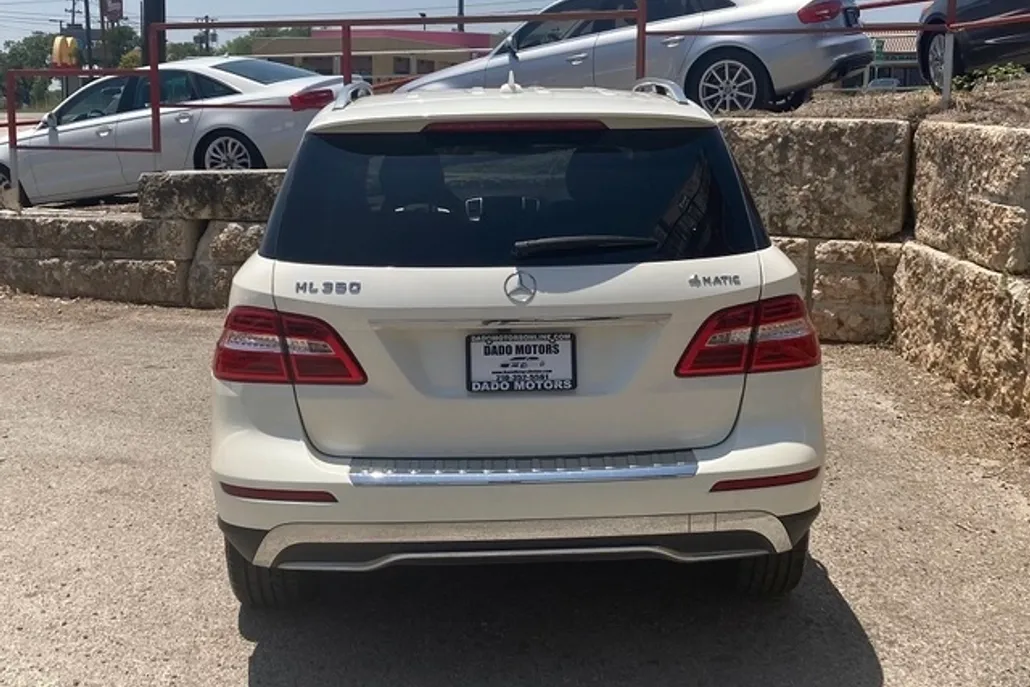 2012 Mercedes Benz ML 350 4MATIC photo 1