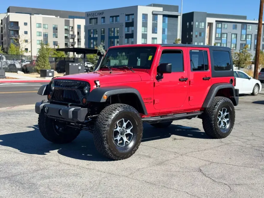 2013 Jeep Wrangler Unlimited Sport photo 1
