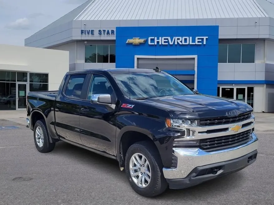 2021 Chevrolet Silverado 1500 LT photo 1