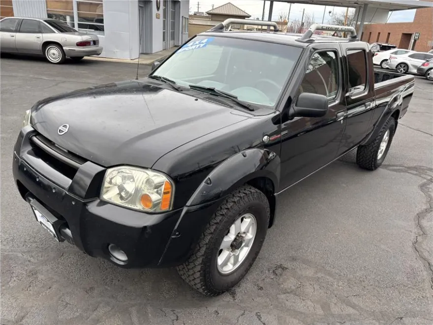2003 Nissan Frontier Crew Cab photo 1