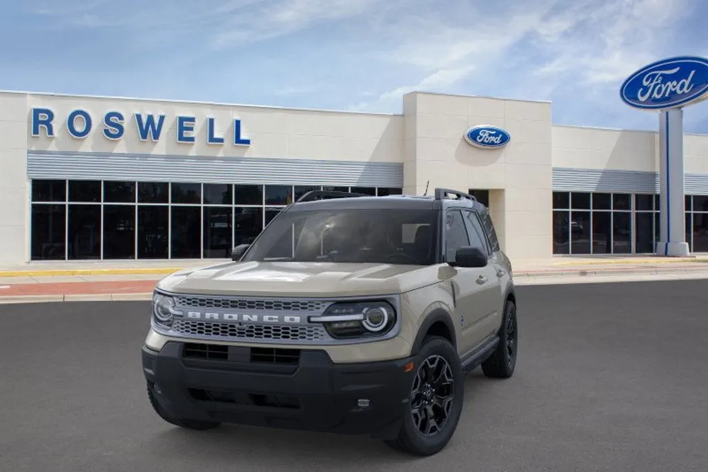 2025 Ford Bronco Sport Outer Banks photo 1