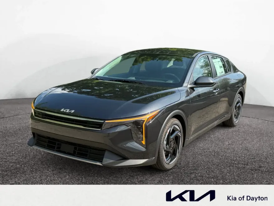 2025 Kia K4 EX photo 1