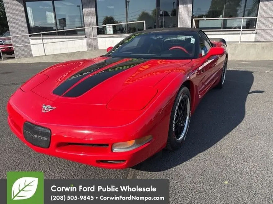 2003 Chevrolet Corvette Base photo 1