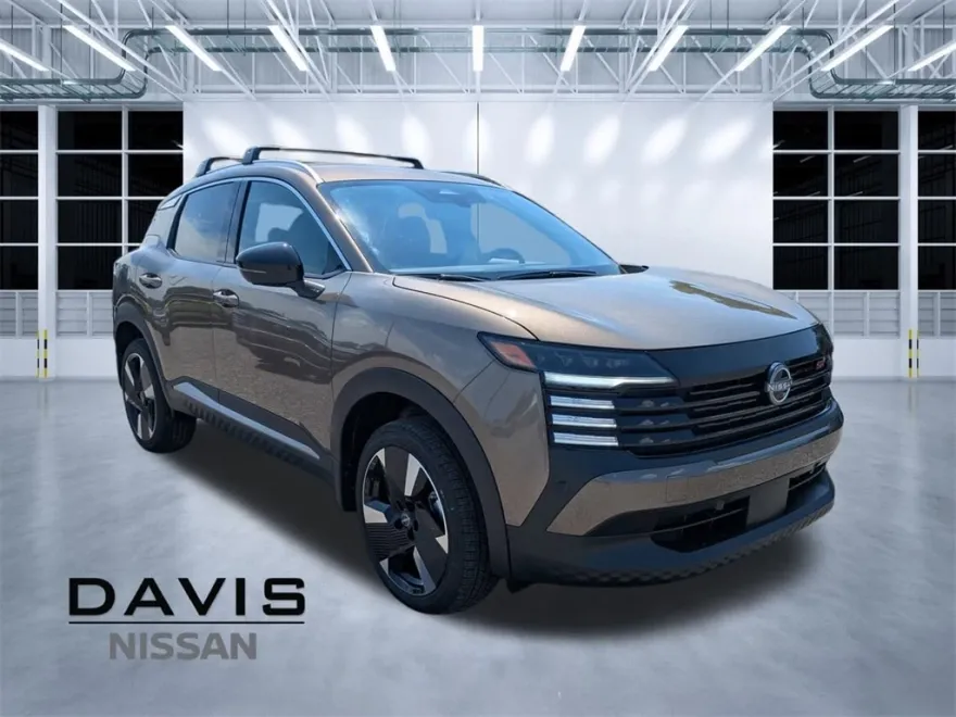 2026 Nissan Kicks SR photo 1