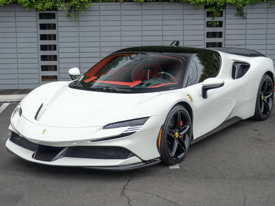 2022 Ferrari SF90 Stradale photo 1