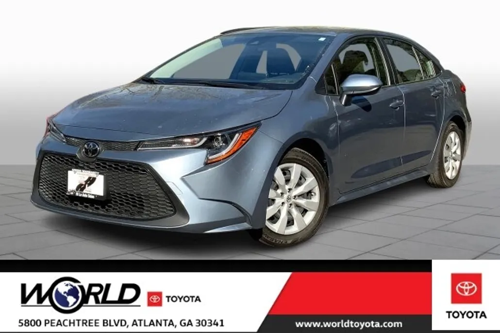 2022 Toyota Corolla LE photo 1