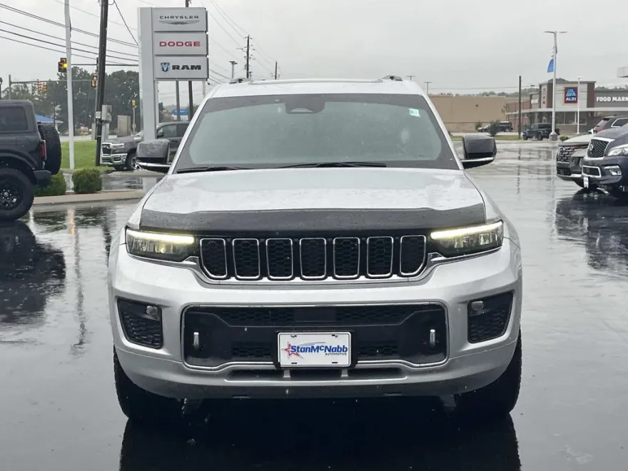 2021 Jeep Grand Cherokee Overland photo 1