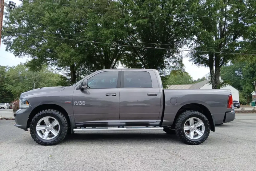 2015 Ram 1500 Sport photo 1