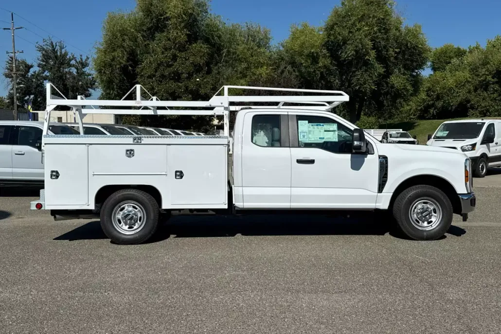 2025 Ford F-250 XL photo 1