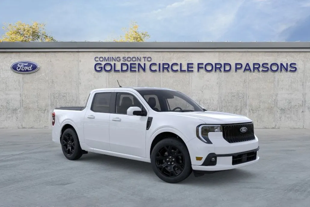 2025 Ford Maverick photo 1