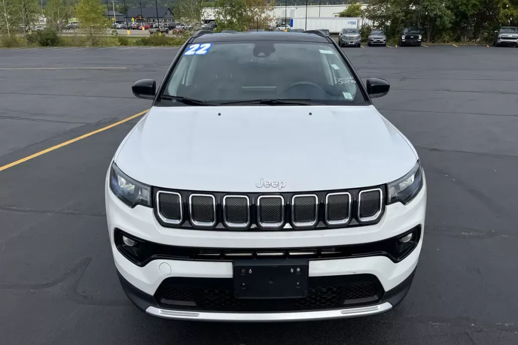 2022 Jeep Compass Limited photo 1