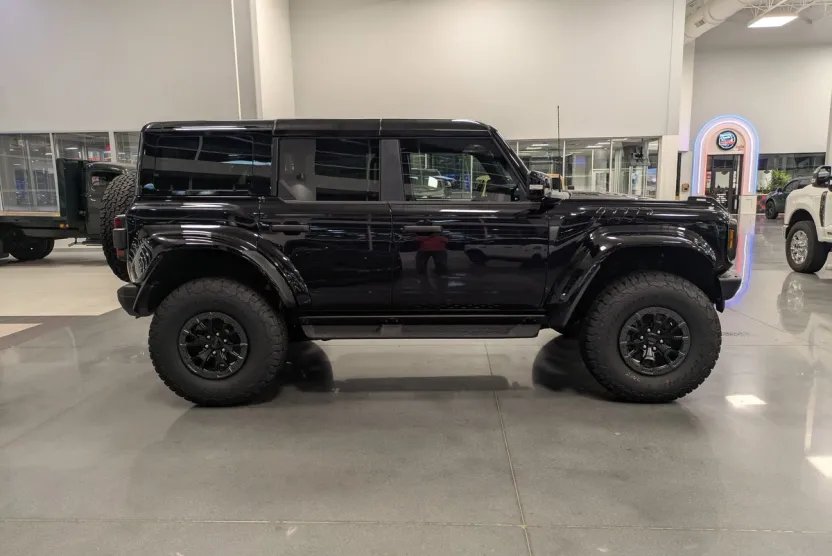 2025 Ford Bronco Raptor photo 1