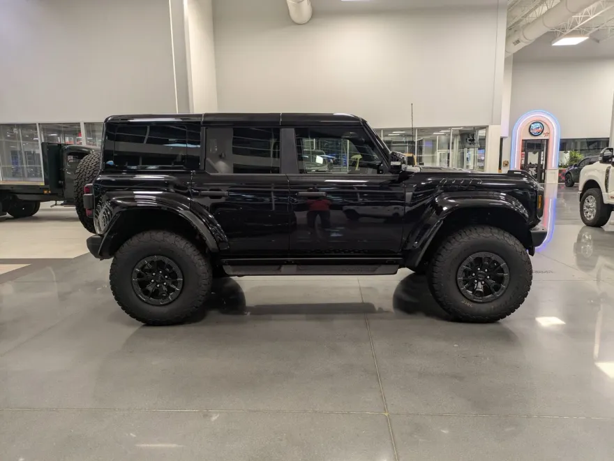 2025 Ford Bronco Raptor photo 1
