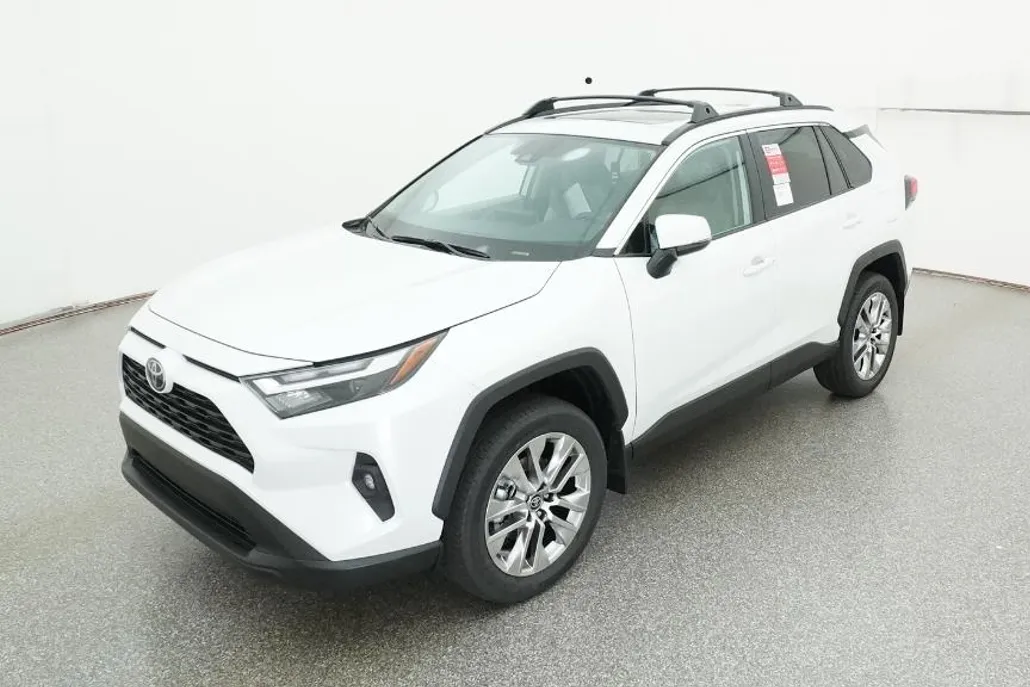 2025 Toyota RAV4 XLE Premium photo 1