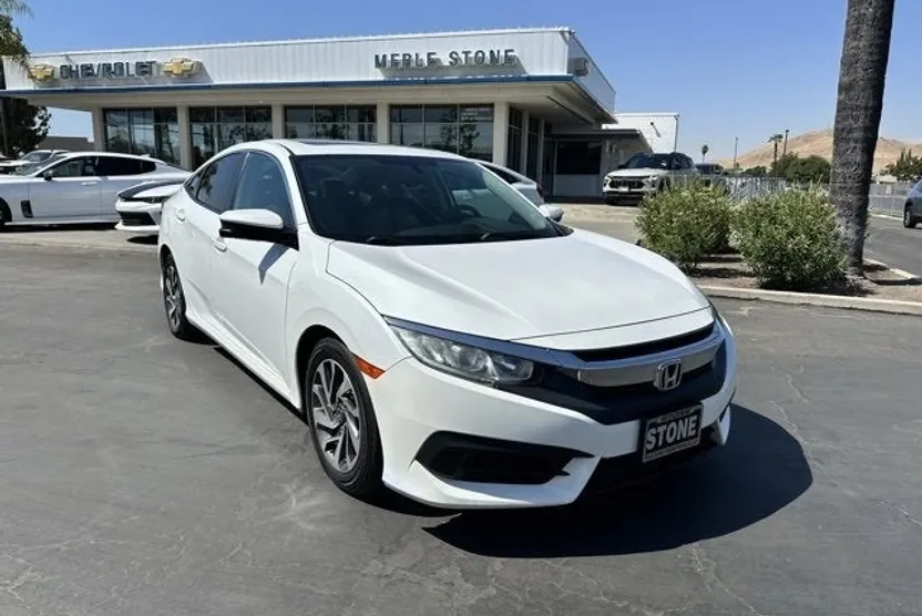 2018 Honda Civic EX photo 1