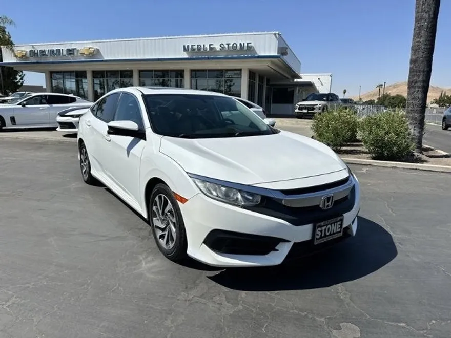 2018 Honda Civic EX photo 1