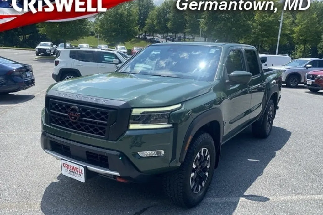 2022 Nissan Frontier Crew Cab PRO-4X photo 1