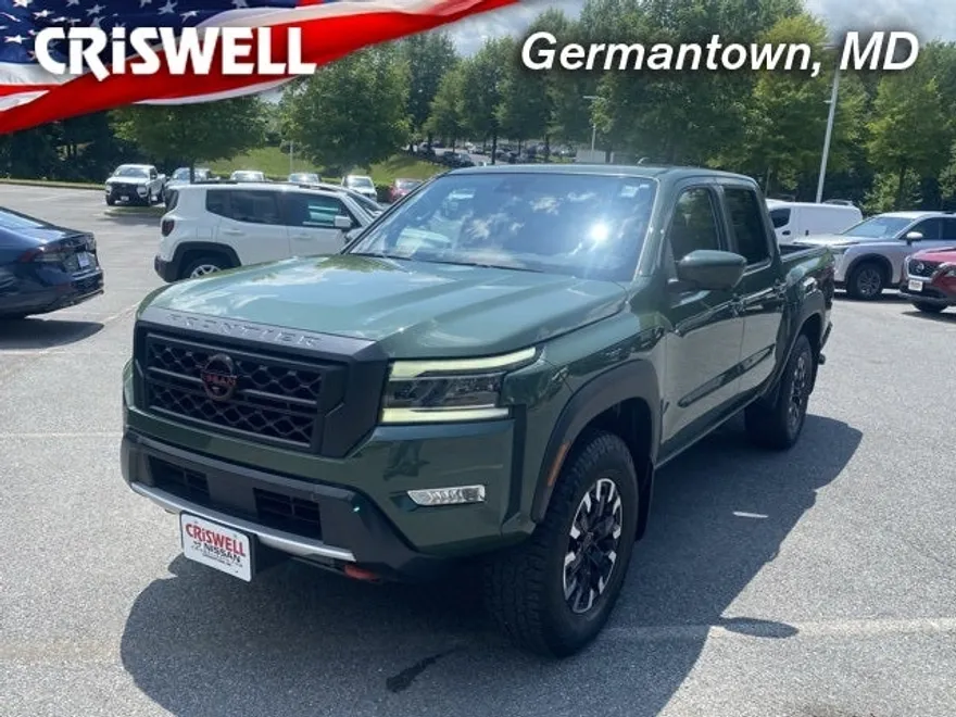 2022 Nissan Frontier Crew Cab PRO-4X photo 1
