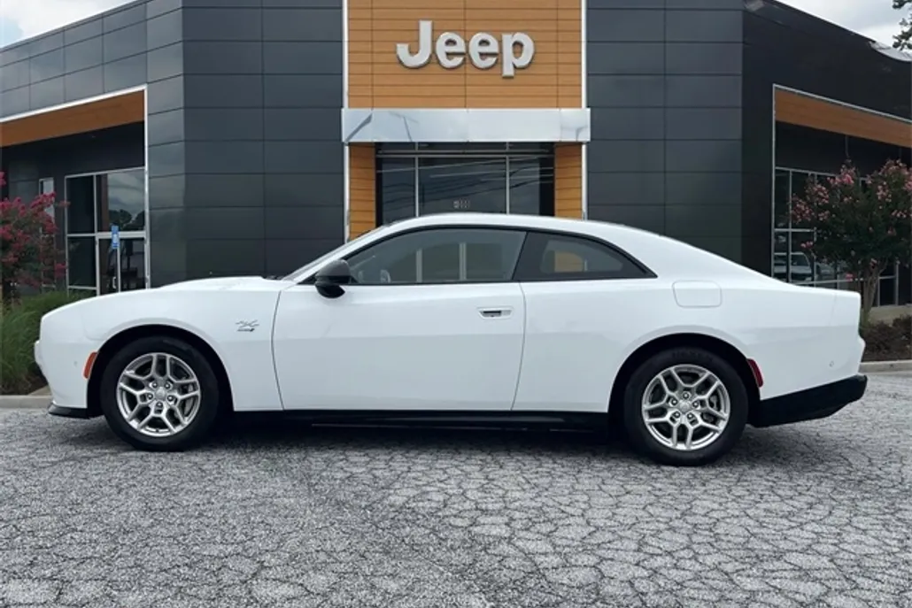 2025 Dodge Charger R/T photo 1