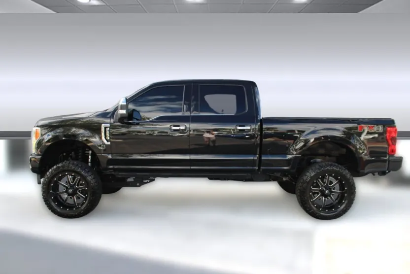 2019 Ford F-250 Platinum photo 1