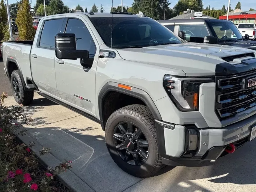 2024 Gmc Sierra HD AT4 photo 1