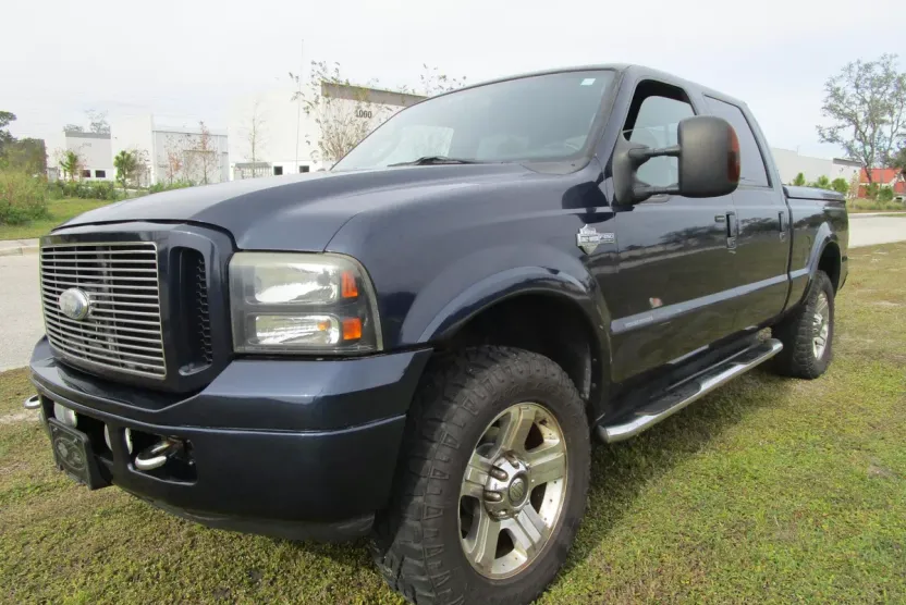 2005 Ford F-250 Harley-Davidson Edition photo 1