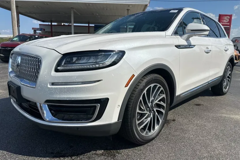 2019 Lincoln Nautilus Reserve photo 1