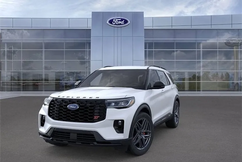 2025 Ford Explorer ST photo 1