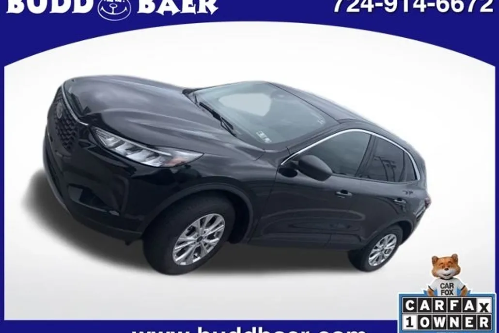 2023 Ford Escape Titanium photo 1
