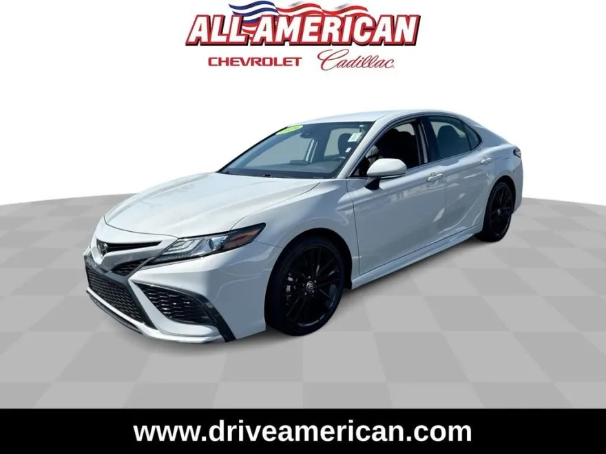 2023 Toyota Camry XSE photo 1
