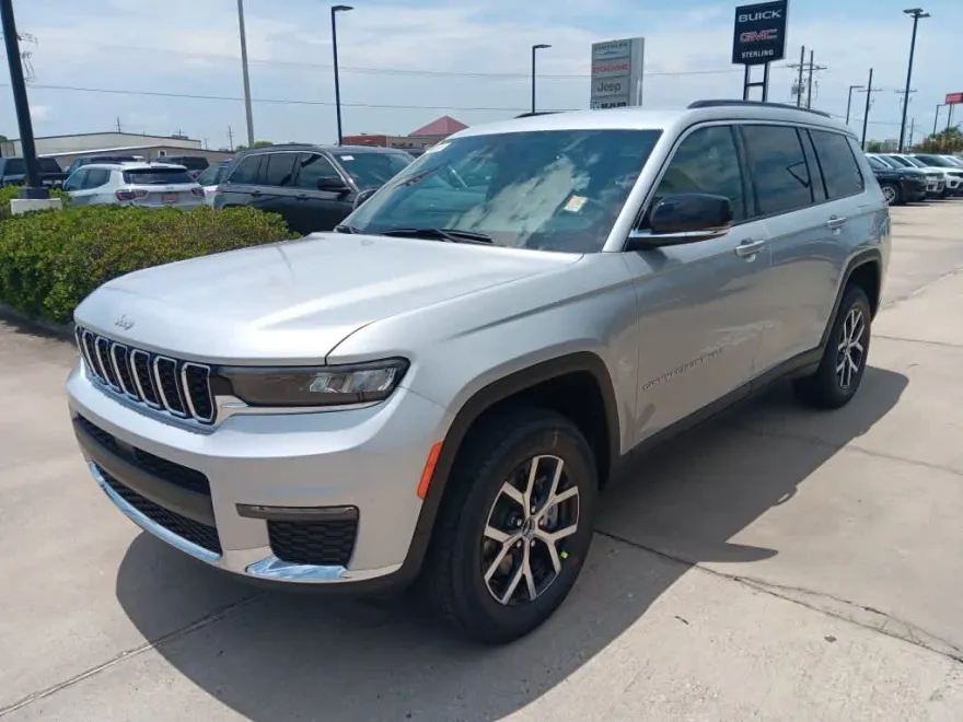 2025 Jeep Grand Cherokee Limited photo 1