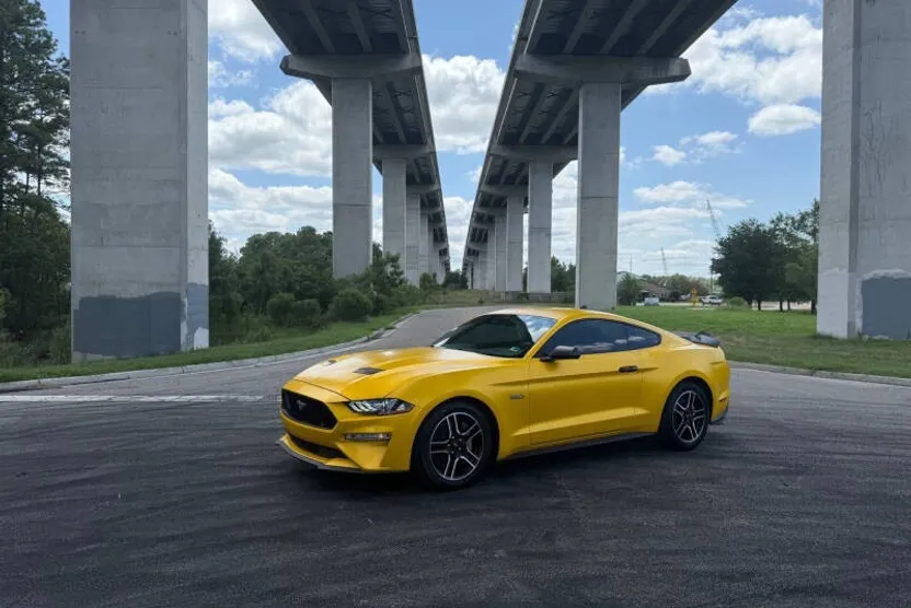 2021 Ford Mustang GT photo 1
