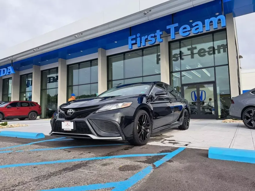 2021 Toyota Camry XSE photo 1