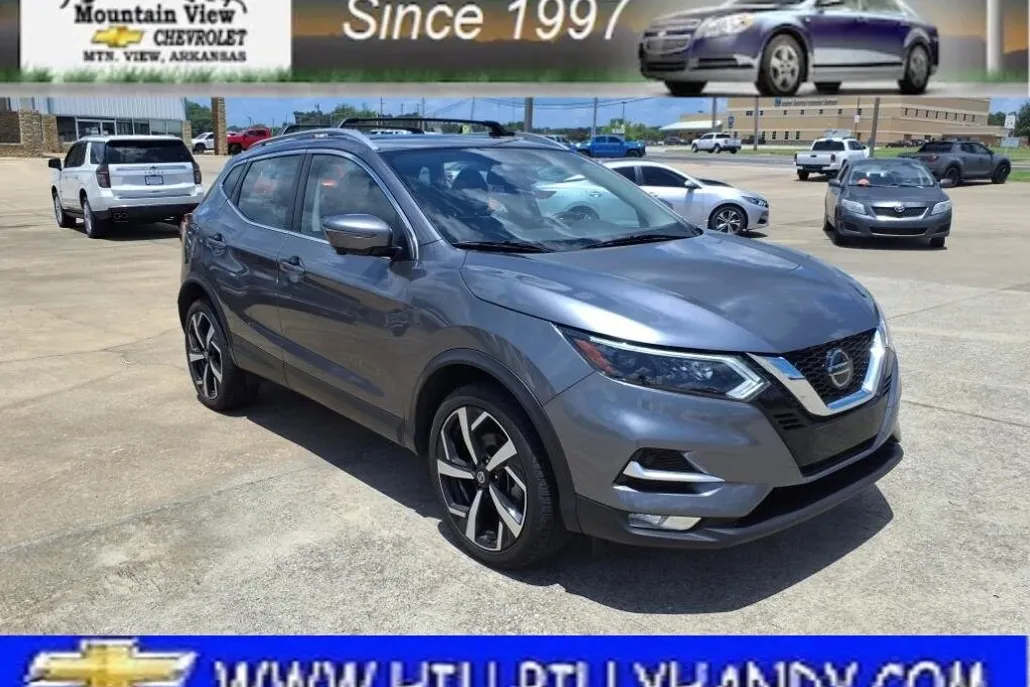 2022 Nissan Rogue Sport SL photo 1