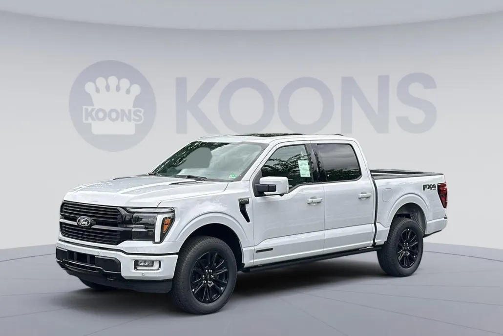 2025 Ford F-150 Platinum photo 1